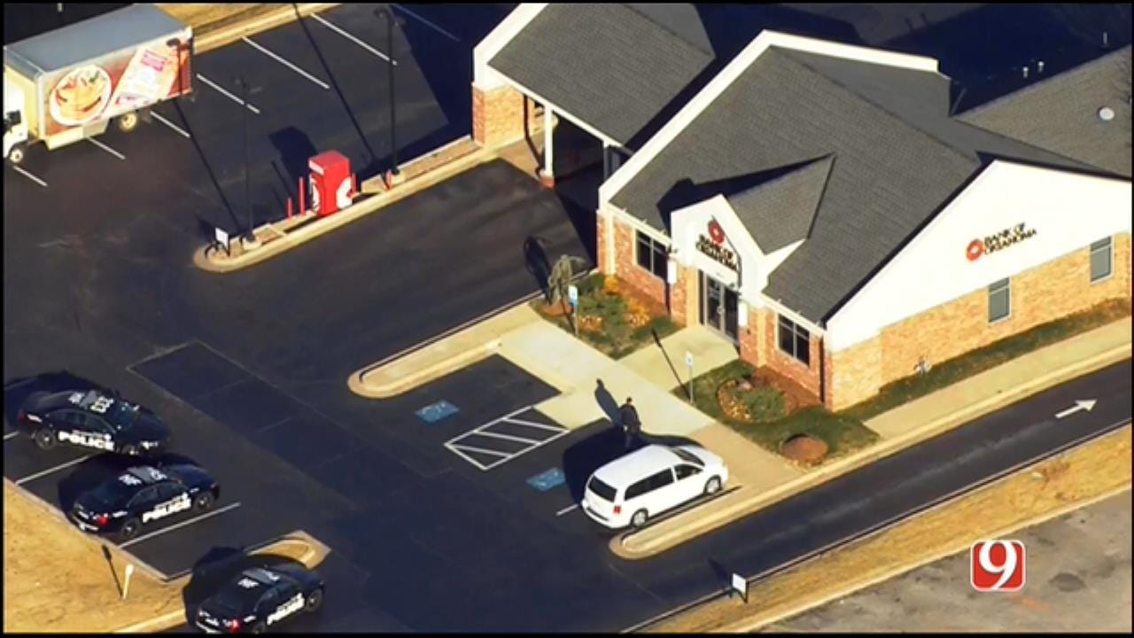 Police Investigating Armed Robbery At NW OKC Bank