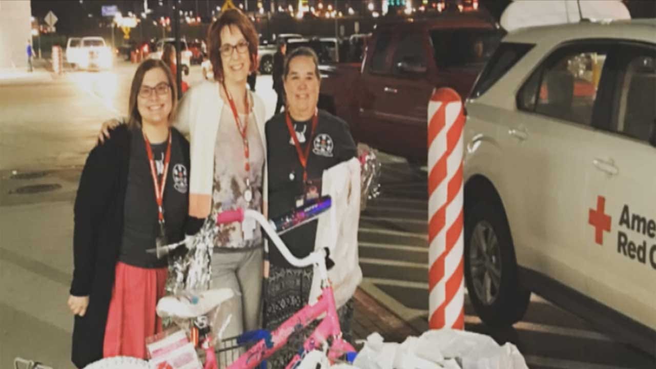 Volunteers Help Make Veteran's Family's Christmas