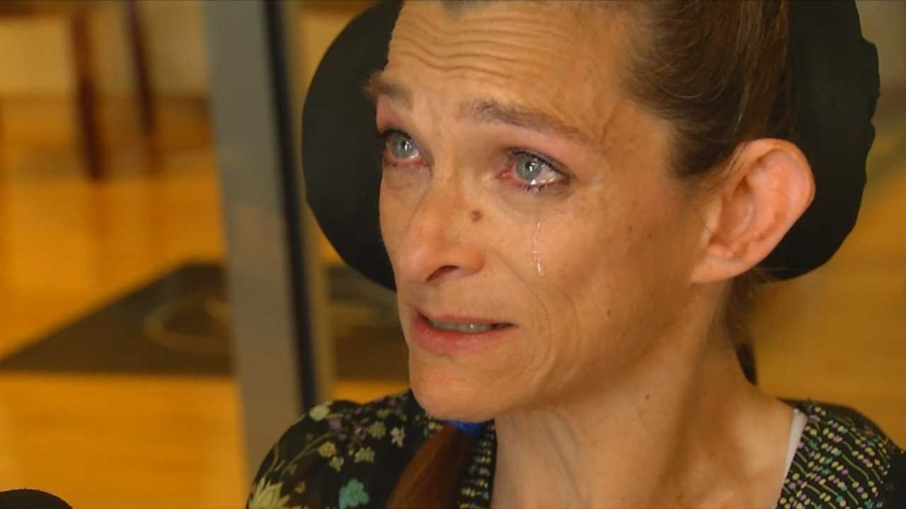 Demonstrators Question Healthcare Bill At Sen. Lankford's Office