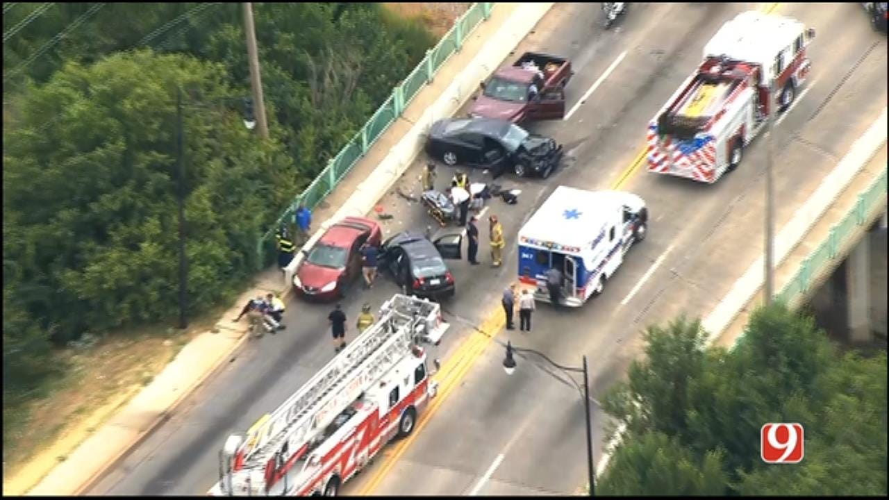 Multiple Injuries, Vehicles Reported After Crash In NE OKC