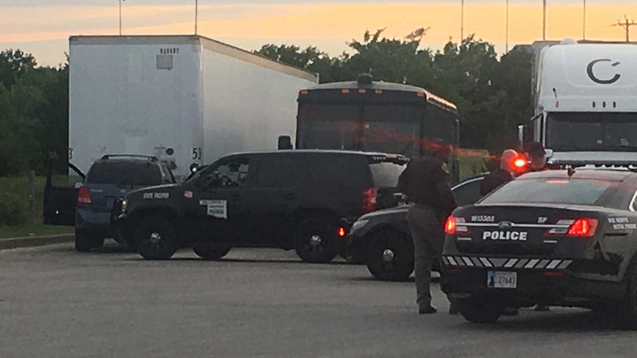 Authorities Search For Suspect After SE OKC Chase