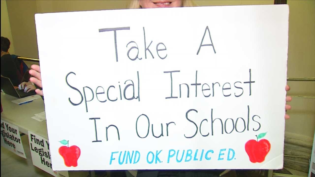 Oklahoma School Districts Using Snow Days During Teacher Walkout