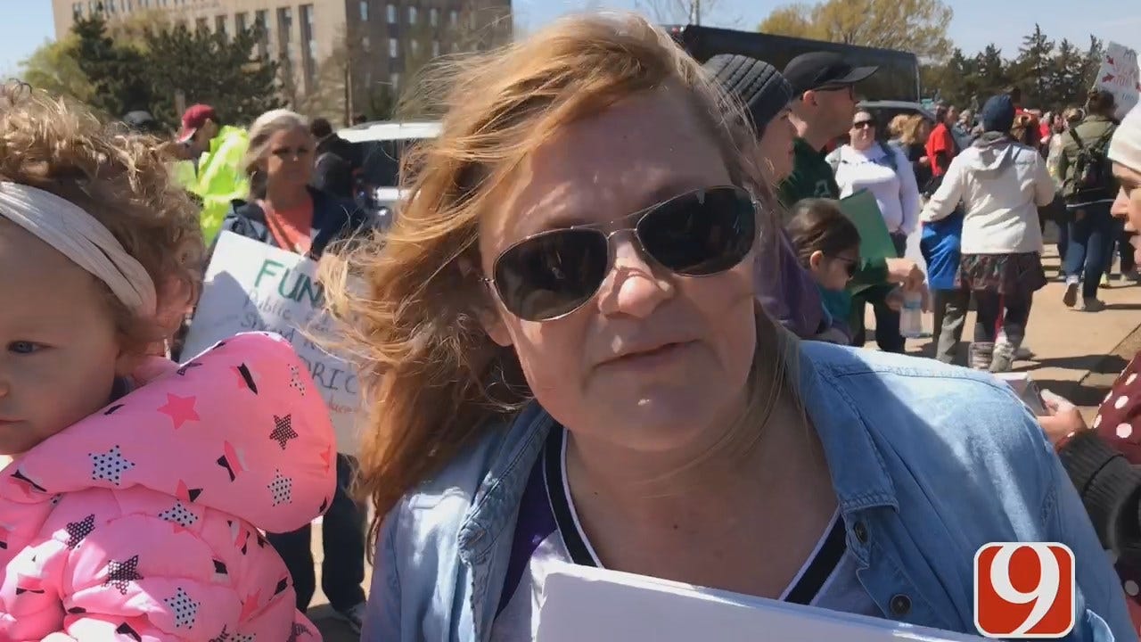 [UNFILTERED] Teacher's Facebook Post Inspires Bristow Parent To Protest
