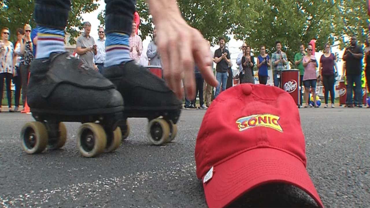 Top 5 Carhops Compete In Sonic SkateOff