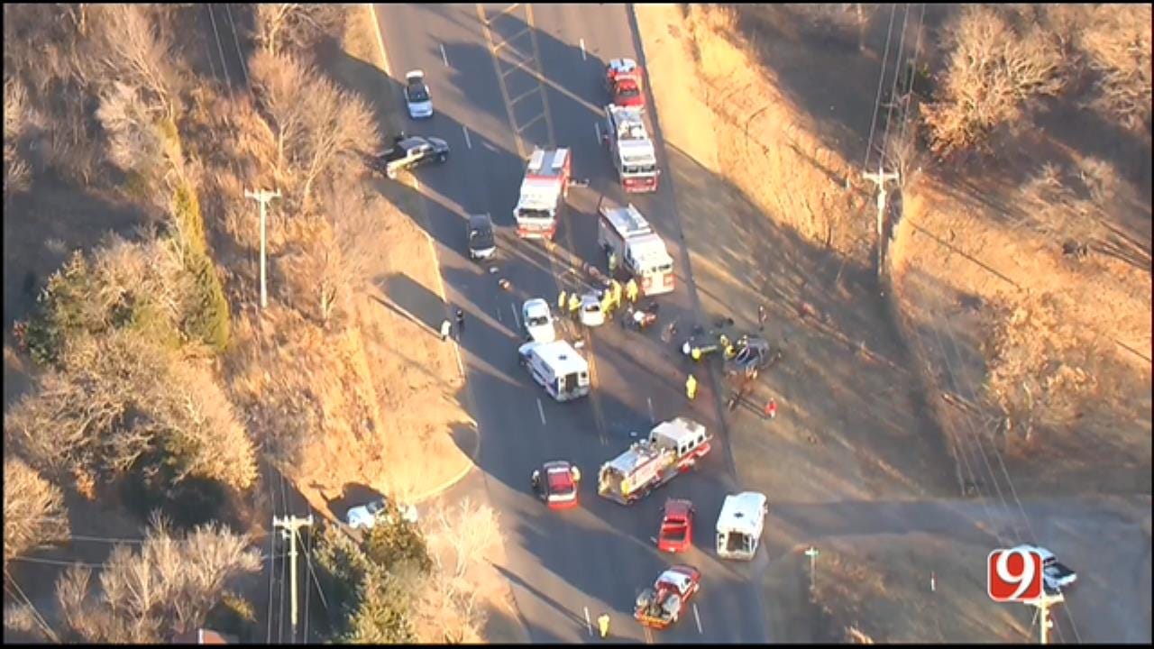 1 Dead, 3 Injured In MultiVehicle Crash Near Arcadia Lake