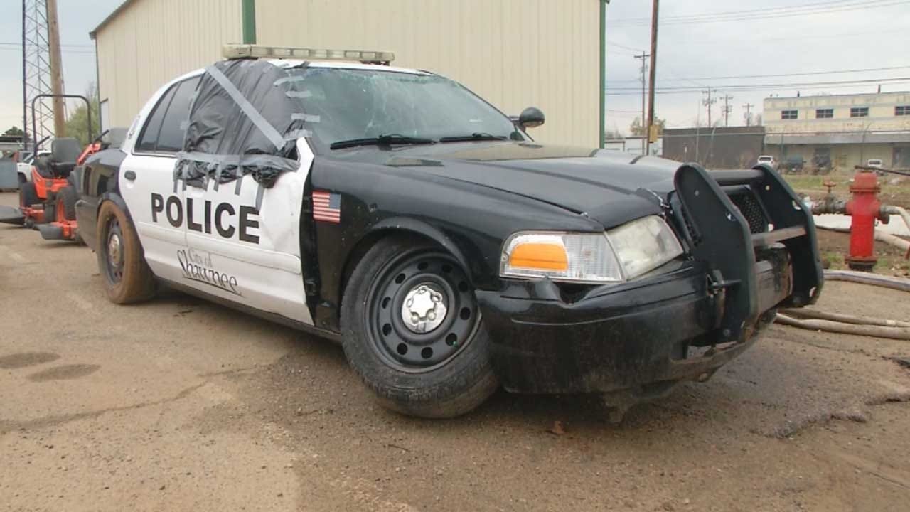 Suspect Arrested, 2 Officers Injured After Shawnee Police Chase