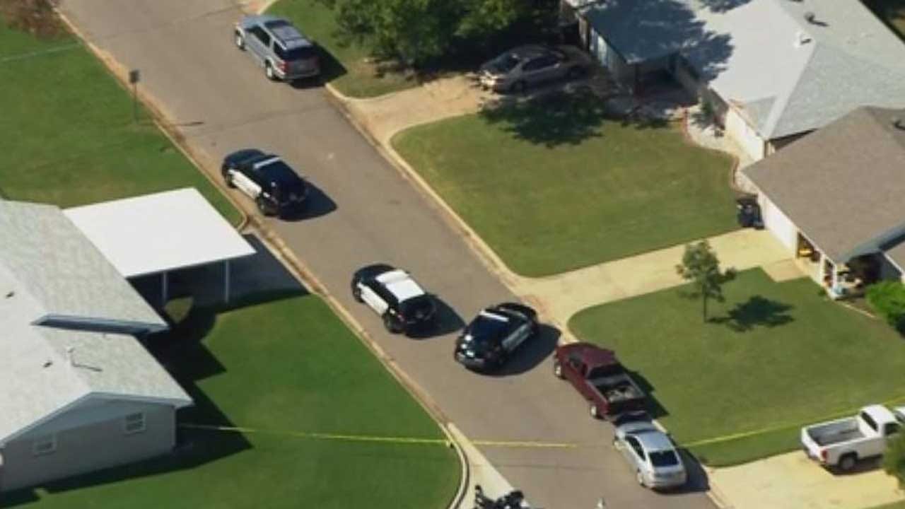 Moore Police Called To Scene Of Possible Standoff