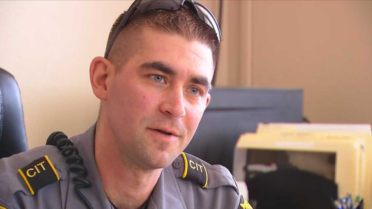 Grady County Deputy's QuickThinking Saves 2 Stabbing Victims