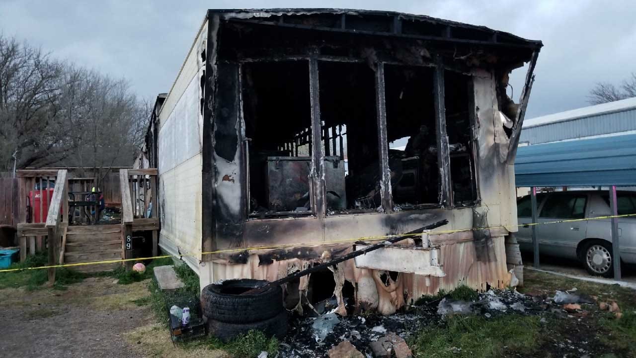 Elk City Police ID 3 Killed In Mobile Home Fire