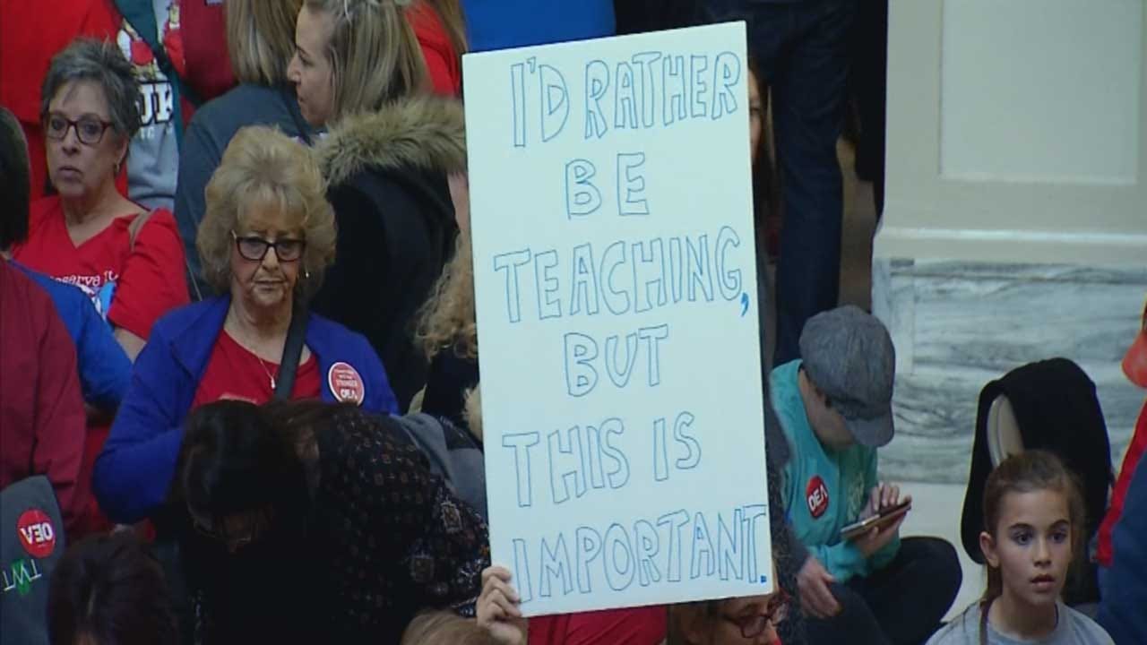State Lawmakers Won't Make Education Funding Deadline