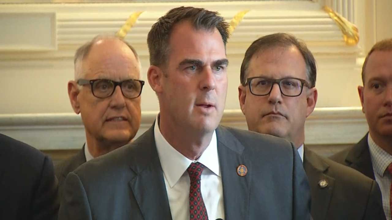 Oklahoma Governor Orders End To State Lobbyist Hiring