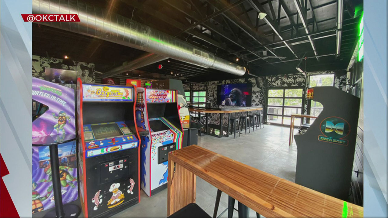UpDown Arcade Bar Open In OKC's Plaza District