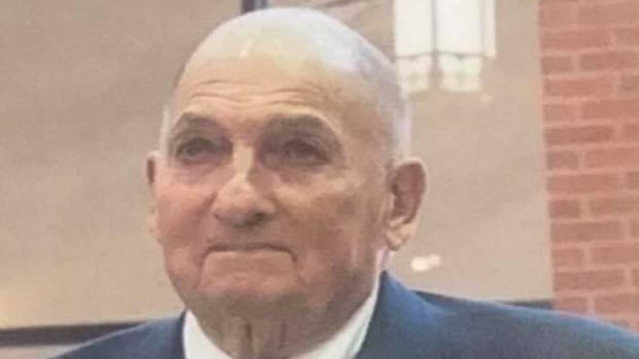 ‘Mr. Bob,’ 88-Year-Old Crossing Guard, Dies Saving Two Kids From Speeding Car