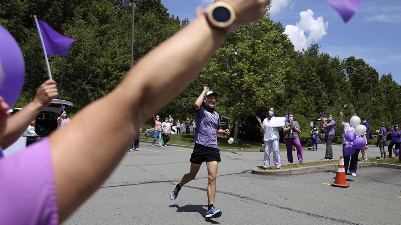 Corey Cappelloni ran 218 miles to visit grandma