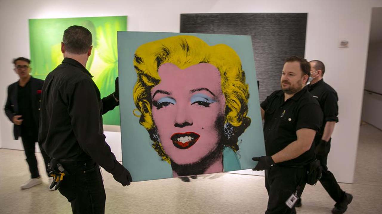 Warhol’s ‘Marilyn’ Auction Nabs $195M; Most For US Artist
