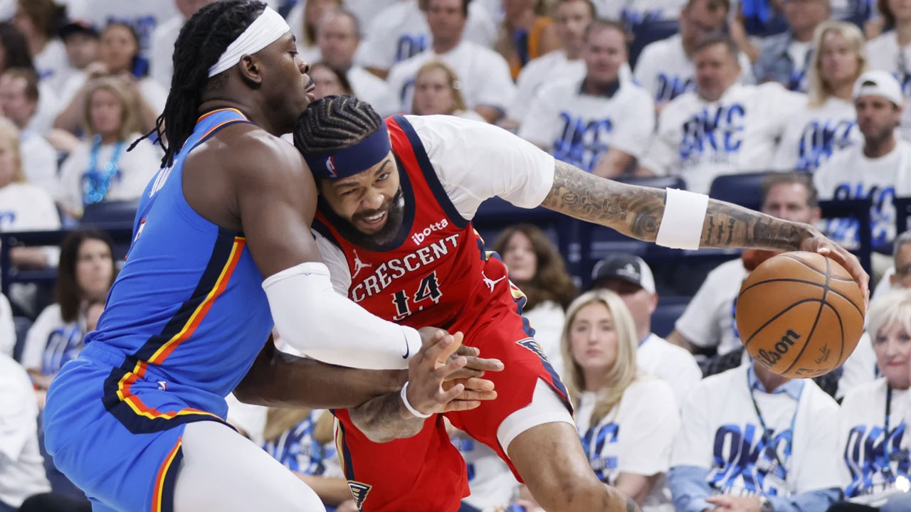 OKC Thunder Players, Coaches Show Appreciation For NBA Equipment